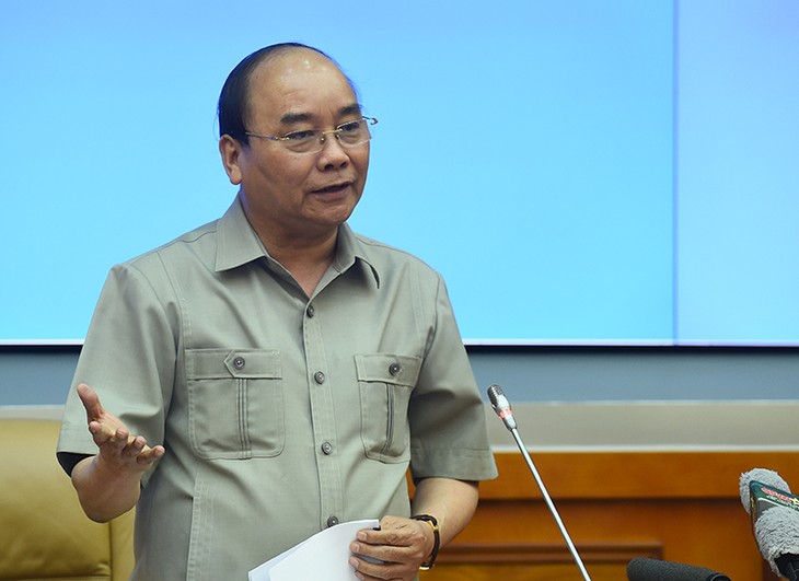 Premierminister Nguyen Xuan Phuc tagt mit Vertretern des Verteidigungsministeriums - ảnh 1